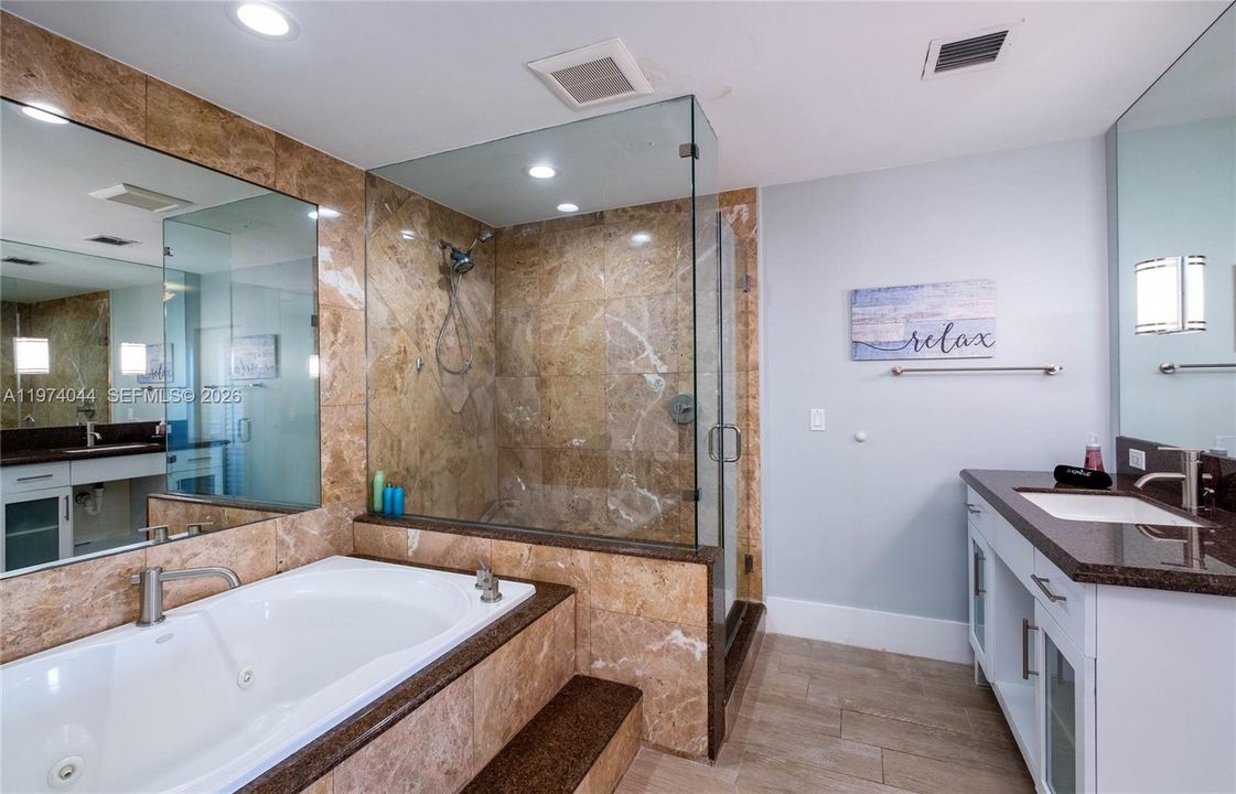 For Sale: $1,599,000 (3 beds, 2 baths, 1876 Square Feet)