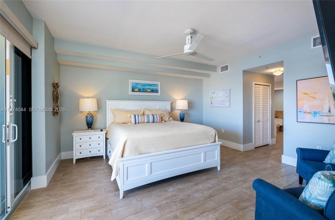 For Sale: $1,599,000 (3 beds, 2 baths, 1876 Square Feet)