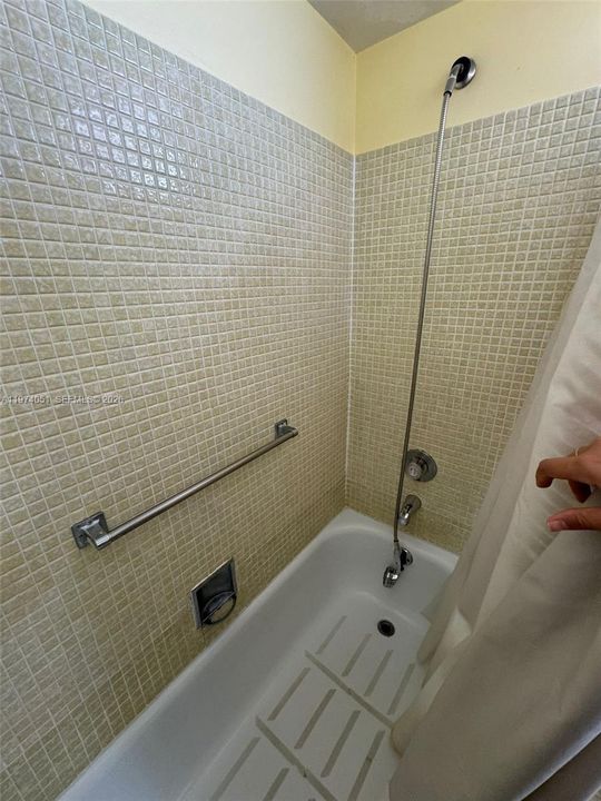 На продажу: $94,900 (1 спален, 1 ванн, 570 Квадратных фут)