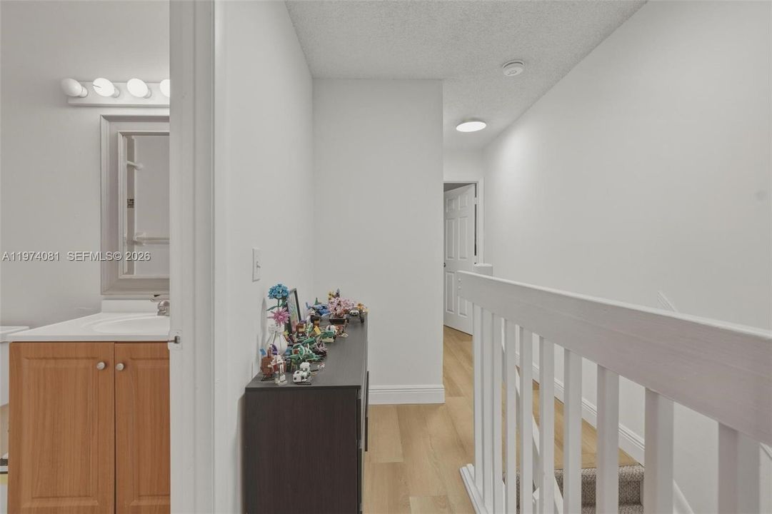 En Venta: $350,000 (3 camas, 2 baños, 1280 Pies cuadrados)