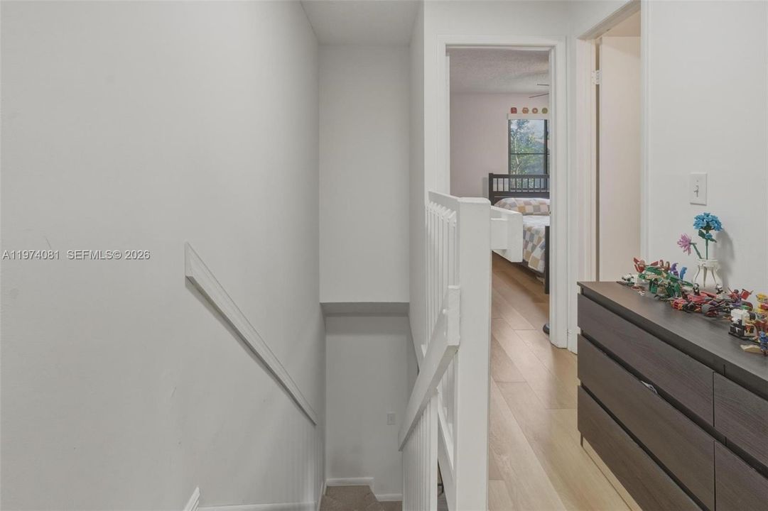 En Venta: $350,000 (3 camas, 2 baños, 1280 Pies cuadrados)