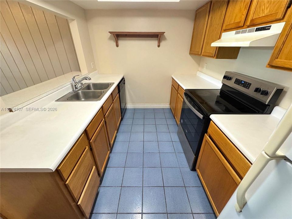 En Venta: $219,900 (3 camas, 2 baños, 1358 Pies cuadrados)