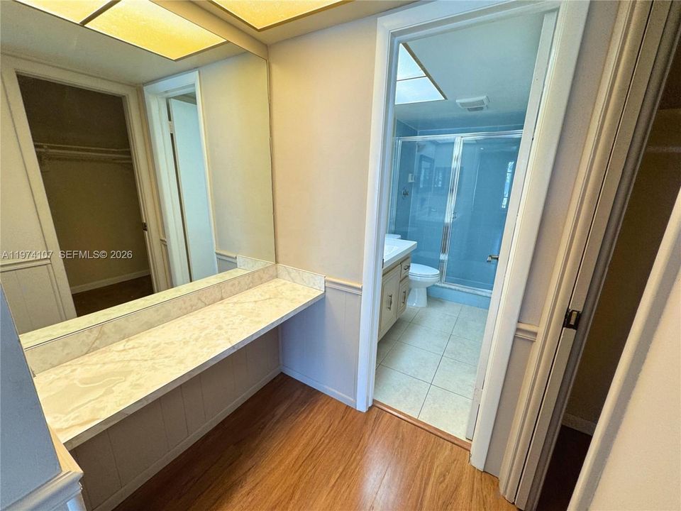 En Venta: $219,900 (3 camas, 2 baños, 1358 Pies cuadrados)
