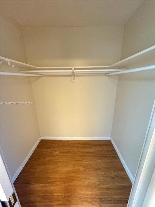 En Venta: $219,900 (3 camas, 2 baños, 1358 Pies cuadrados)