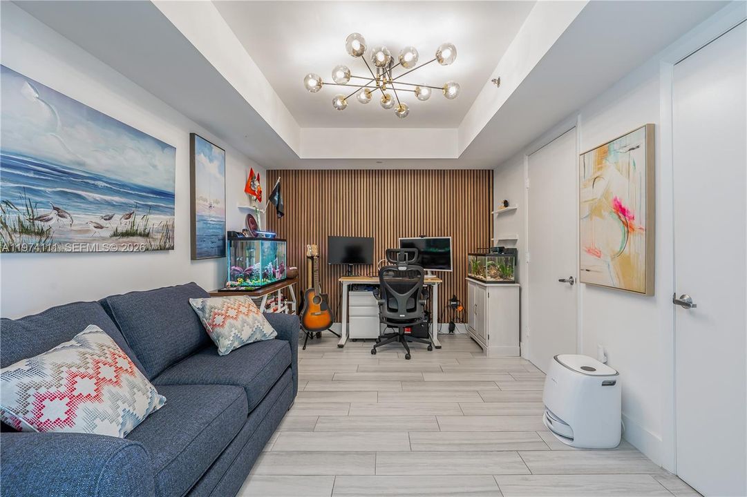 For Sale: $885,000 (2 beds, 2 baths, 1322 Square Feet)