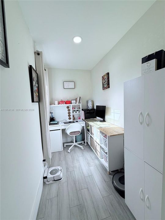 Под контрактом: $439,000 (3 спален, 2 ванн, 1452 Квадратных фут)