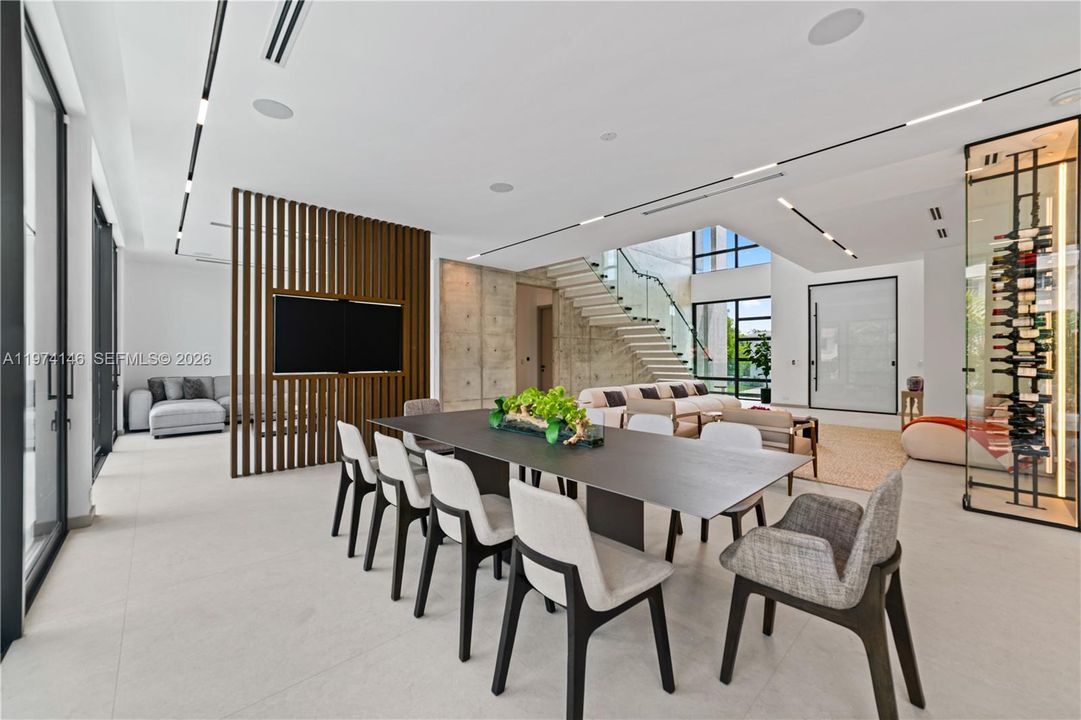 For Sale: $6,495,000 (4 beds, 4 baths, 4938 Square Feet)