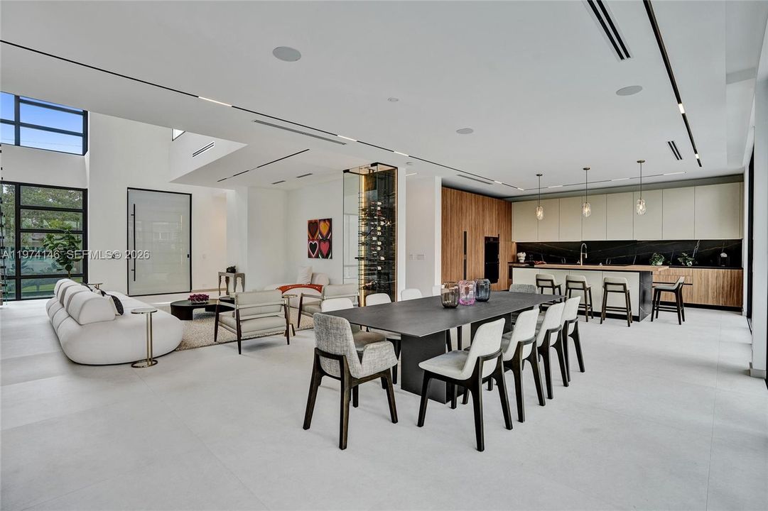 For Sale: $6,495,000 (4 beds, 4 baths, 4938 Square Feet)