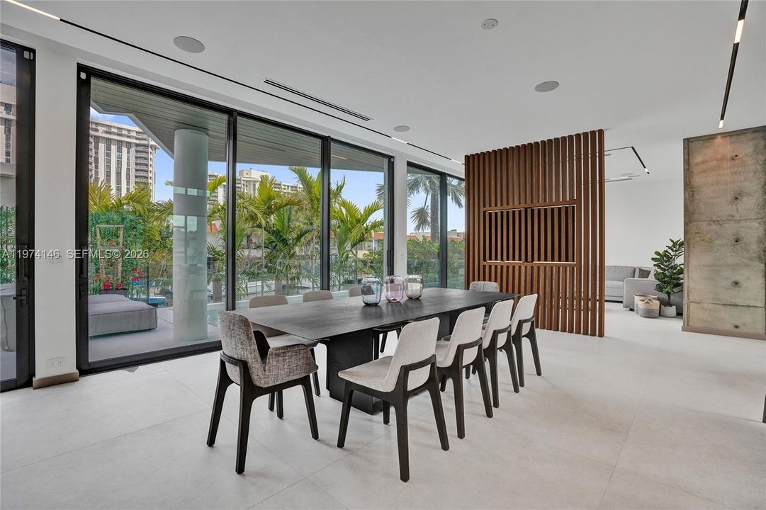 For Sale: $6,495,000 (4 beds, 4 baths, 4938 Square Feet)