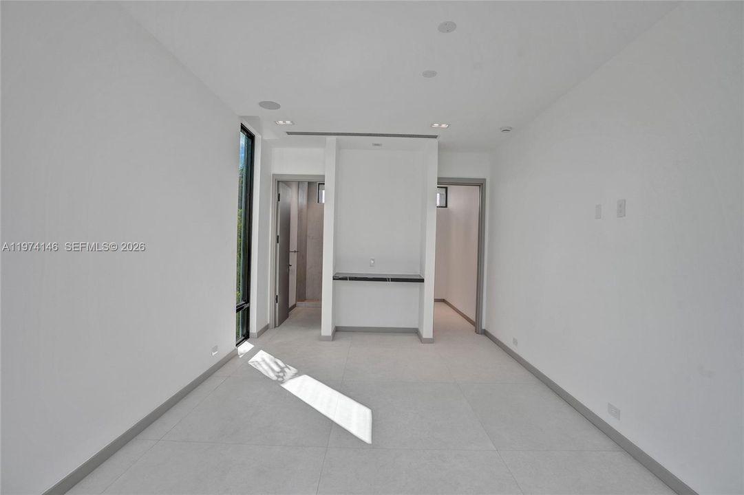 For Sale: $6,495,000 (4 beds, 4 baths, 4938 Square Feet)