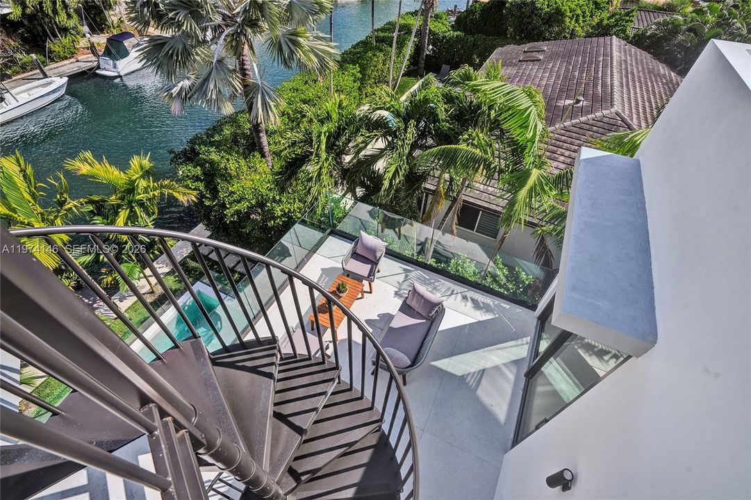 For Sale: $6,495,000 (4 beds, 4 baths, 4938 Square Feet)