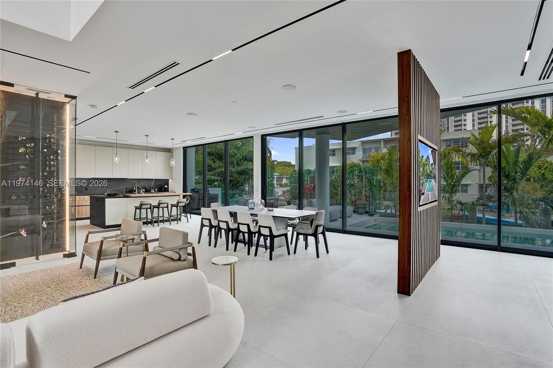 For Sale: $6,495,000 (4 beds, 4 baths, 4938 Square Feet)