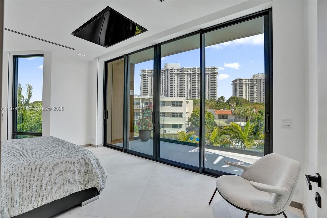 For Sale: $6,495,000 (4 beds, 4 baths, 4938 Square Feet)