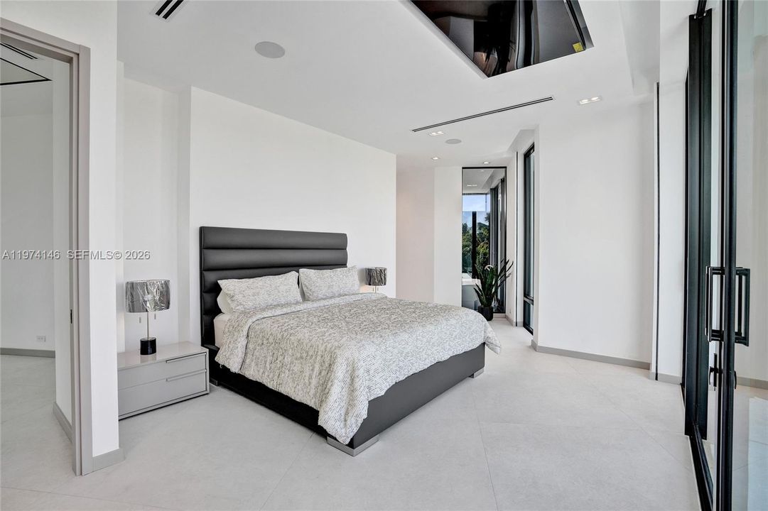 For Sale: $6,495,000 (4 beds, 4 baths, 4938 Square Feet)