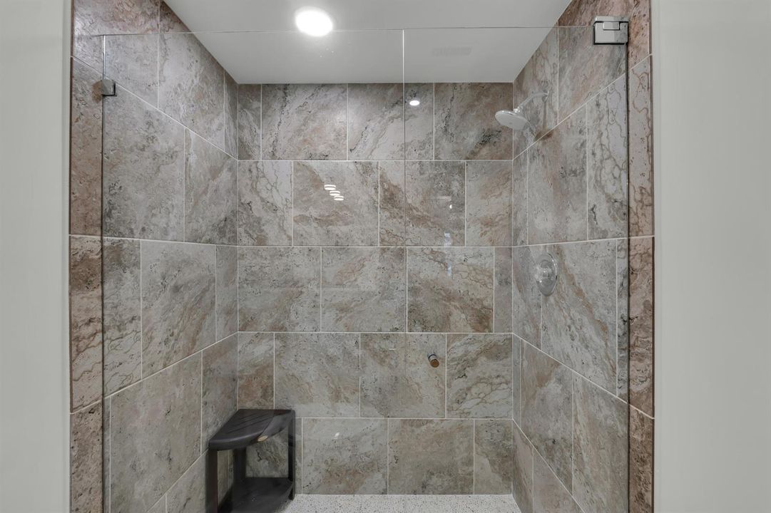 10980 Lake Front Pl 7