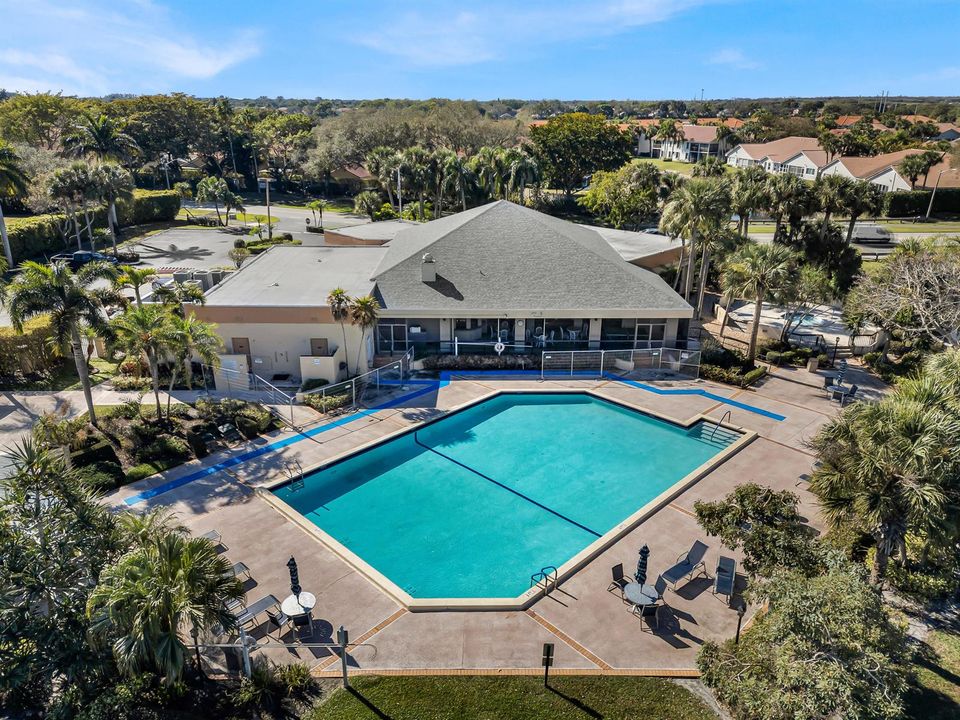 10980 Lake Front Pl 37