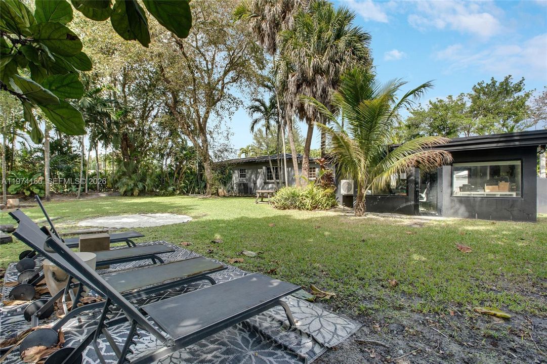 For Sale: $2,650,000 (5 beds, 5 baths, 3282 Square Feet)