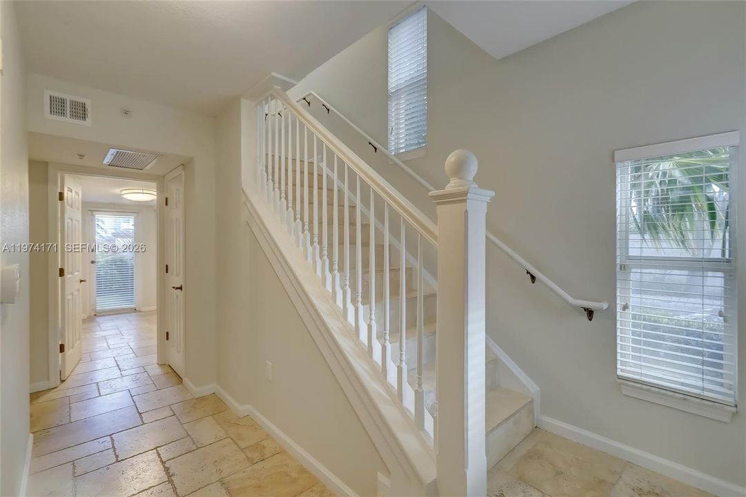 For Sale: $665,000 (2 beds, 2 baths, 1724 Square Feet)
