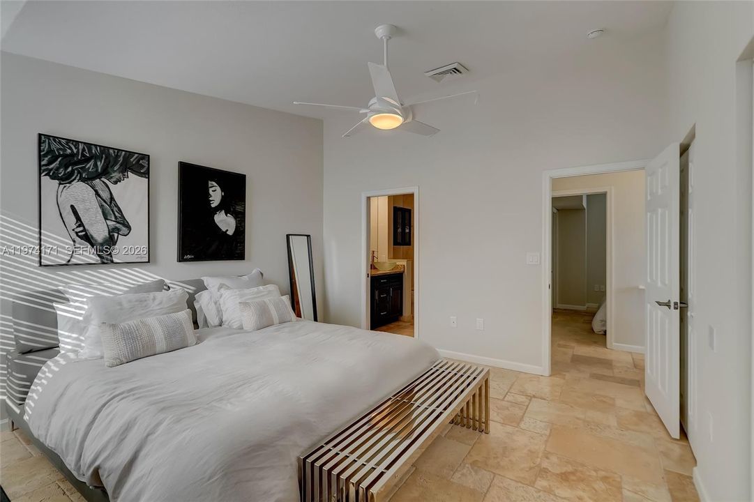 For Sale: $665,000 (2 beds, 2 baths, 1724 Square Feet)