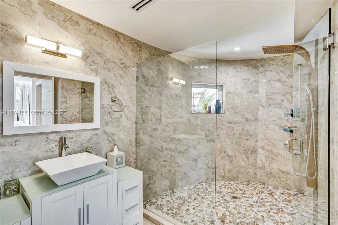 En Venta: $14,900,000 (5 camas, 7 baños, 3672 Pies cuadrados)