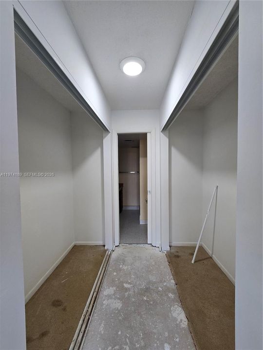 For Sale: $129,000 (2 beds, 2 baths, 1090 Square Feet)