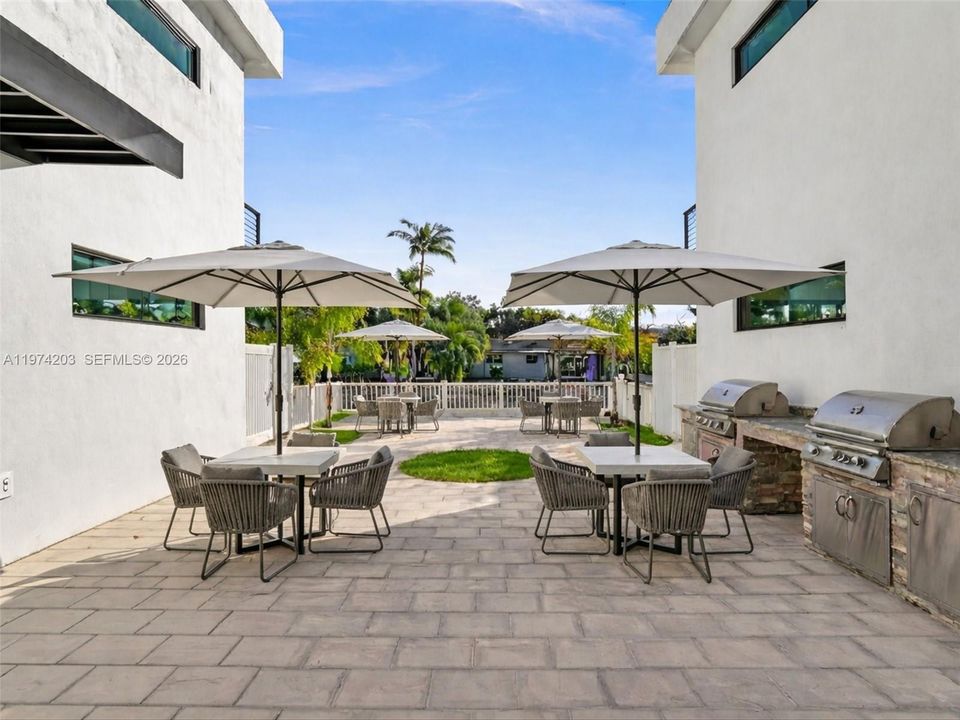 For Sale: $990,000 (3 beds, 2 baths, 2040 Square Feet)