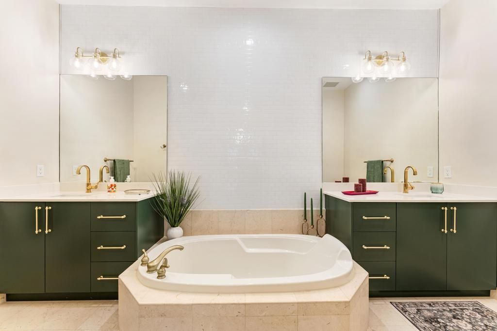 Primary bath