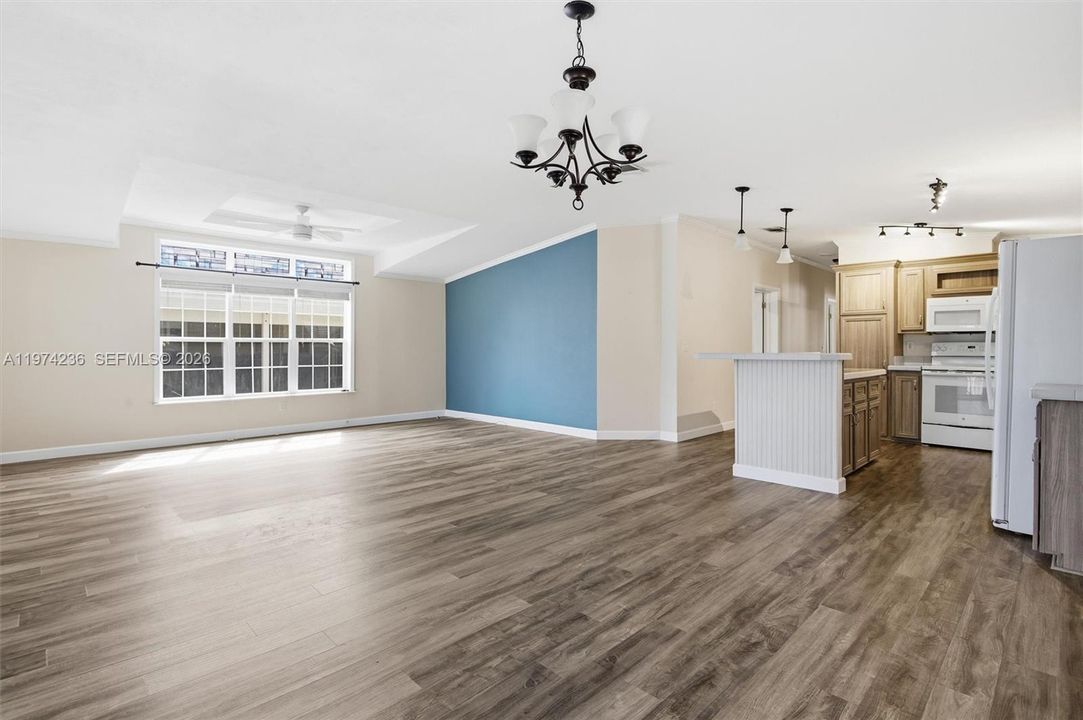 Activo con contrato: $170,000 (3 camas, 2 baños, 1350 Pies cuadrados)