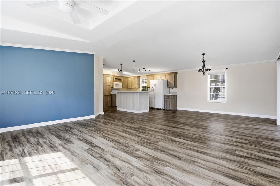 Activo con contrato: $170,000 (3 camas, 2 baños, 1350 Pies cuadrados)