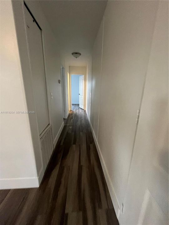 Недавно продано: $239,000 (3 спален, 2 ванн, 924 Квадратных фут)
