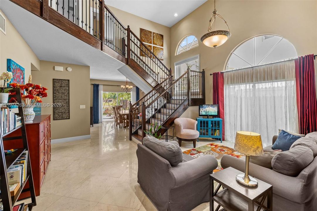 Active With Contract: $935,000 (4 beds, 2 baths, 2498 Square Feet)