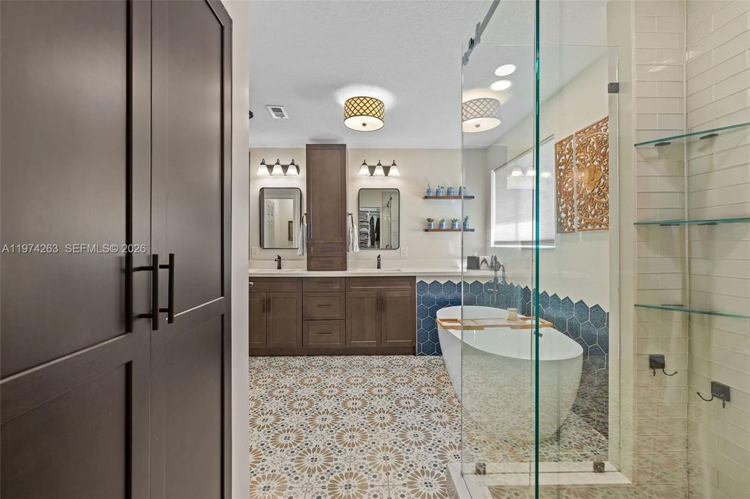 Active With Contract: $935,000 (4 beds, 2 baths, 2498 Square Feet)