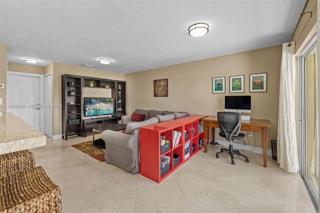 Active With Contract: $935,000 (4 beds, 2 baths, 2498 Square Feet)