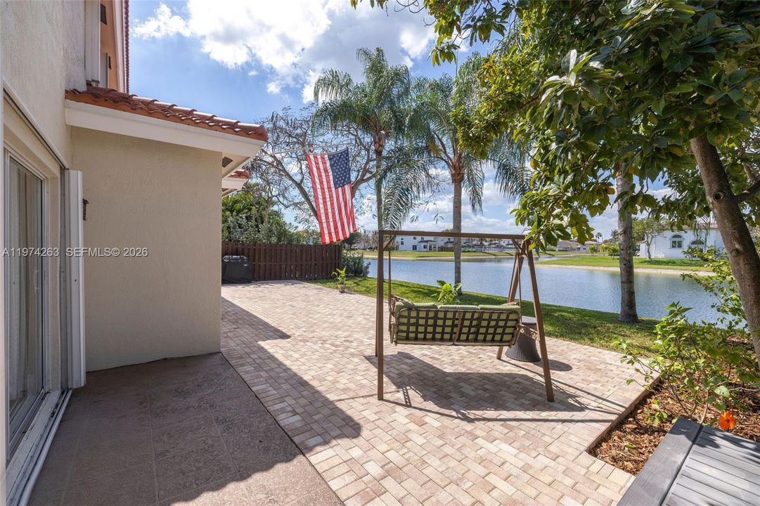 Active With Contract: $935,000 (4 beds, 2 baths, 2498 Square Feet)