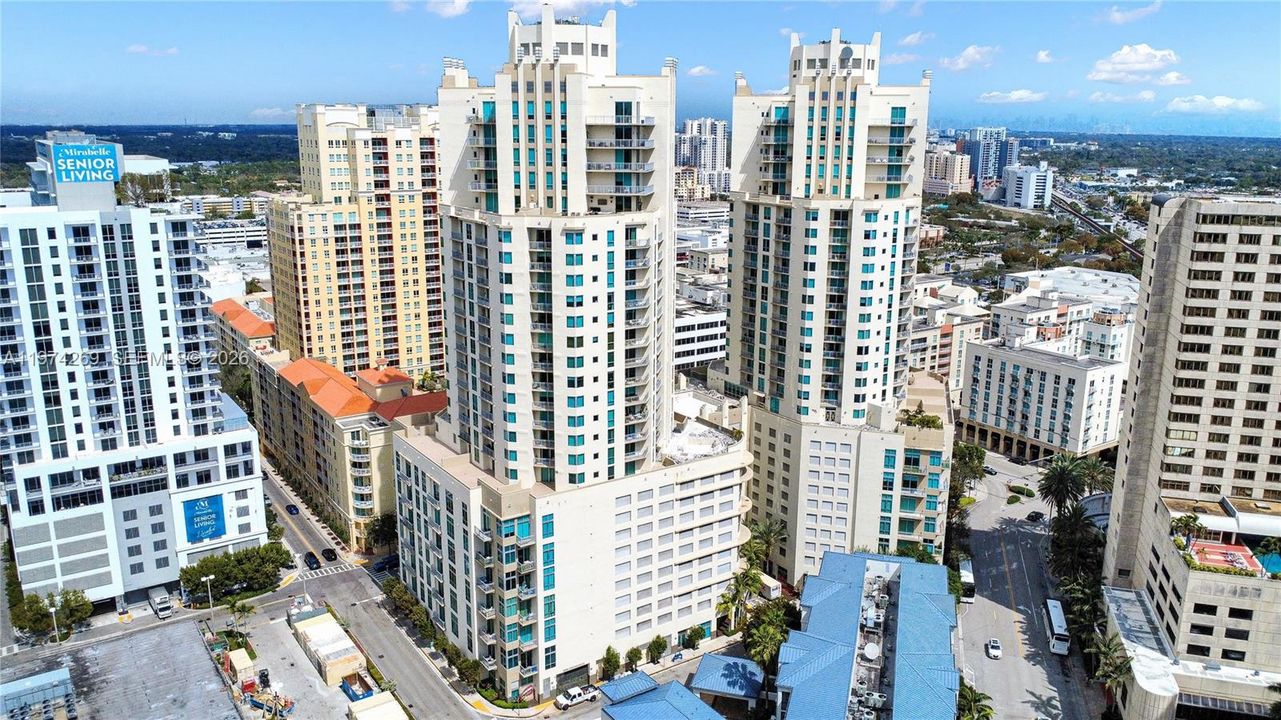 На продажу: $350,000 (2 спален, 1 ванн, 916 Квадратных фут)