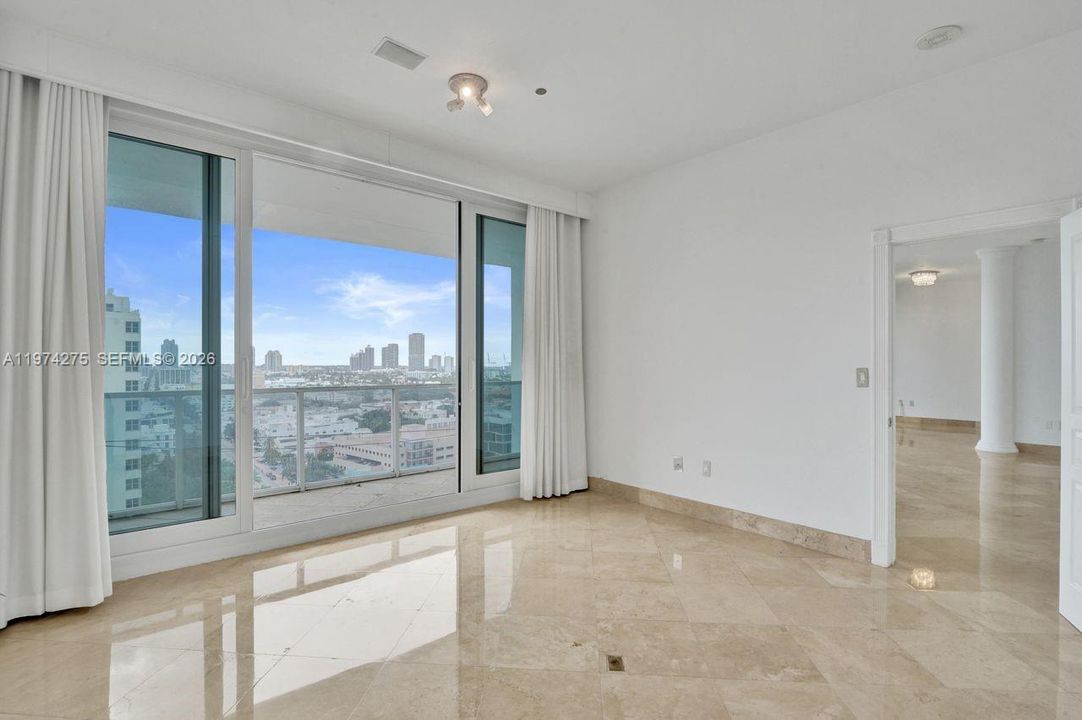 For Sale: $1,150,000 (2 beds, 2 baths, 1490 Square Feet)