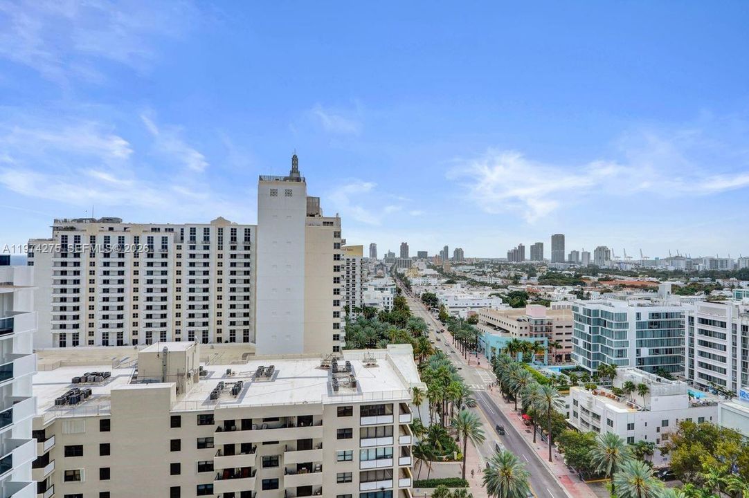 For Sale: $1,150,000 (2 beds, 2 baths, 1490 Square Feet)