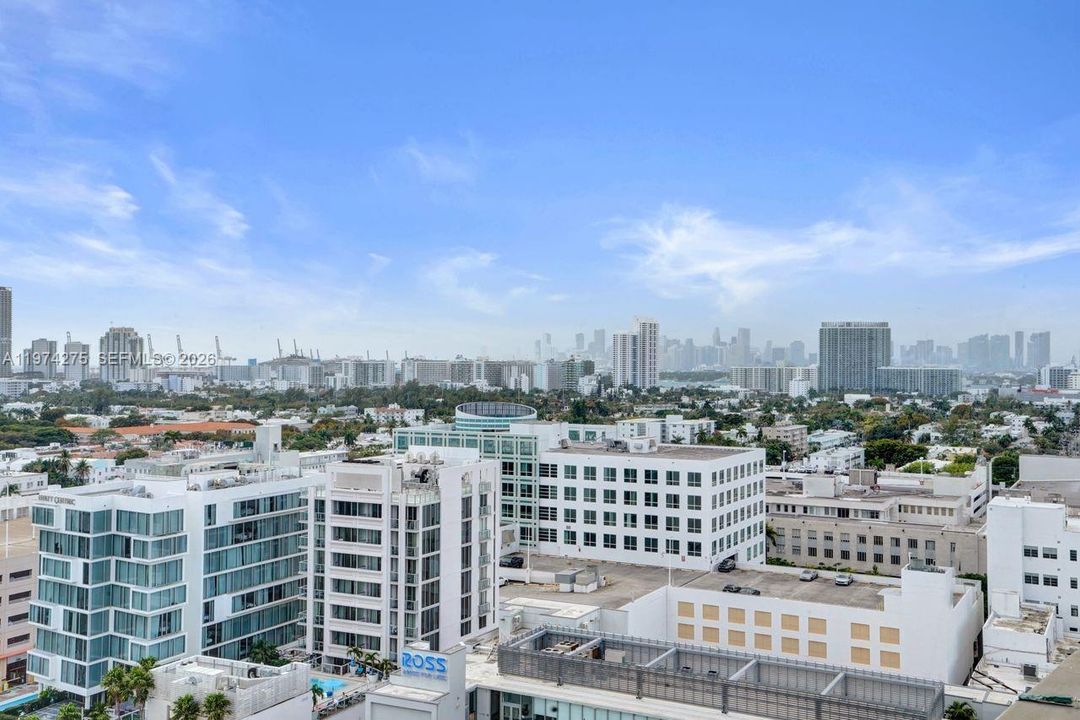 For Sale: $1,150,000 (2 beds, 2 baths, 1490 Square Feet)