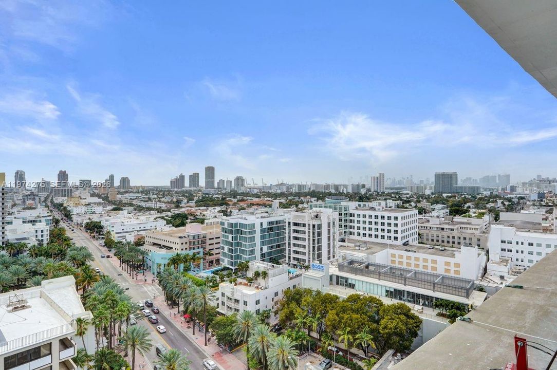 For Sale: $1,150,000 (2 beds, 2 baths, 1490 Square Feet)
