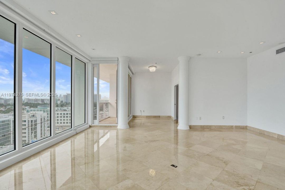 For Sale: $1,150,000 (2 beds, 2 baths, 1490 Square Feet)