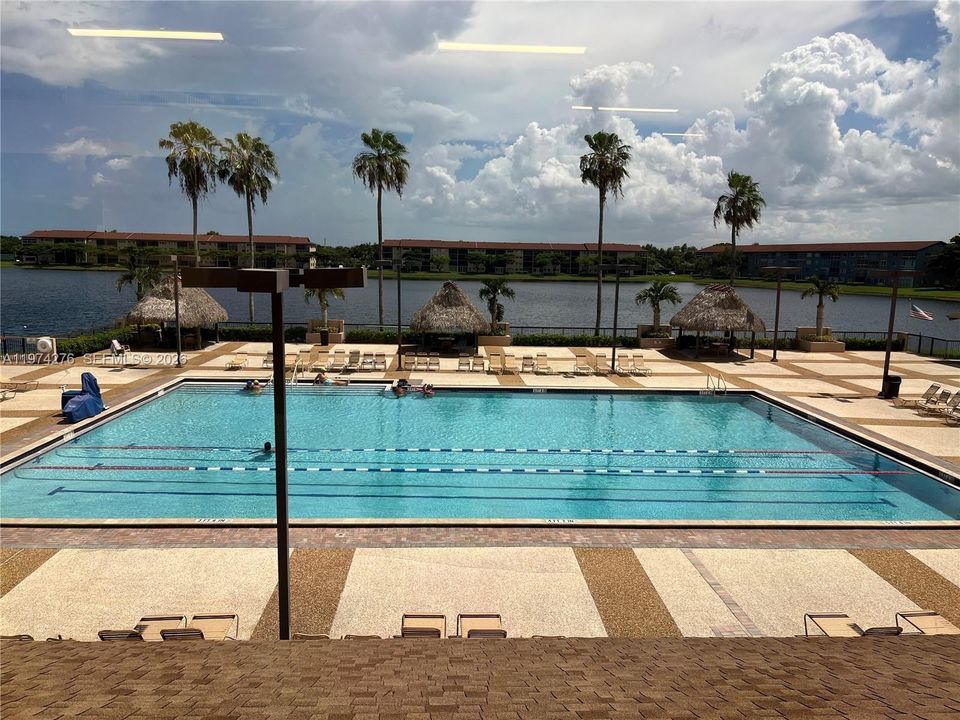 Club House Outdoor pool