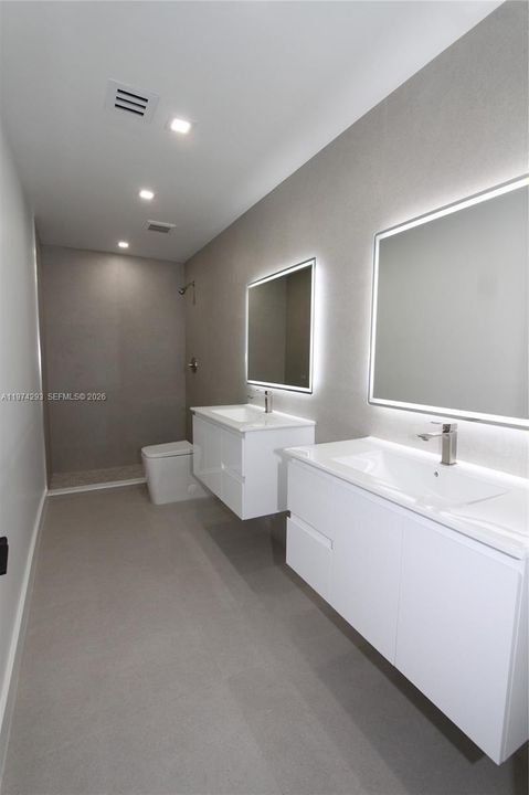 For Sale: $720,000 (4 beds, 2 baths, 2102 Square Feet)