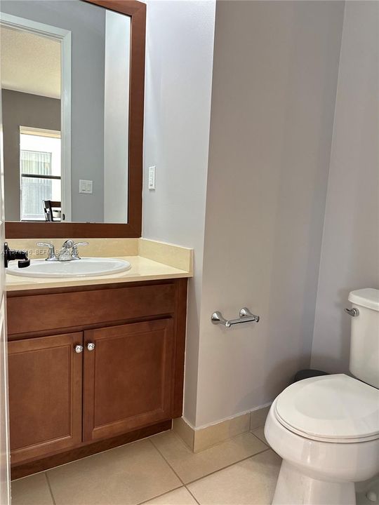 Active With Contract: $3,950 (4 beds, 3 baths, 2433 Square Feet)