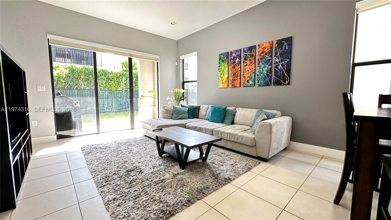 Active With Contract: $3,950 (4 beds, 3 baths, 2433 Square Feet)