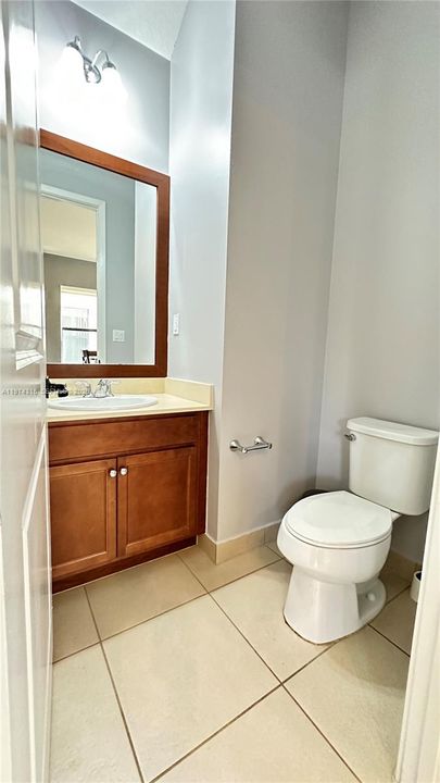 Active With Contract: $3,950 (4 beds, 3 baths, 2433 Square Feet)