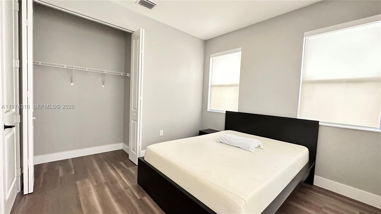 Active With Contract: $3,950 (4 beds, 3 baths, 2433 Square Feet)