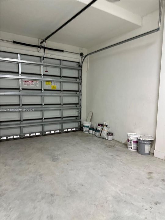 Active With Contract: $3,950 (4 beds, 3 baths, 2433 Square Feet)