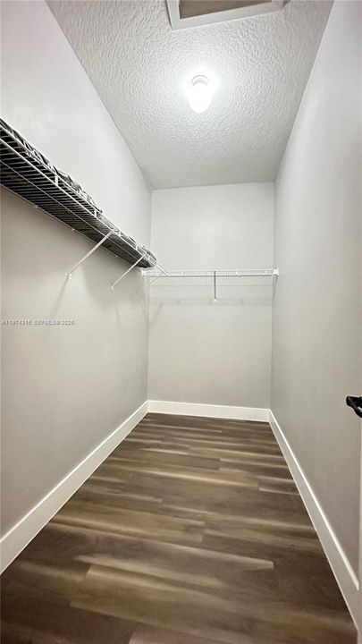 Active With Contract: $3,950 (4 beds, 3 baths, 2433 Square Feet)