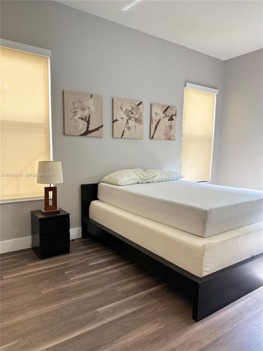 Active With Contract: $3,950 (4 beds, 3 baths, 2433 Square Feet)