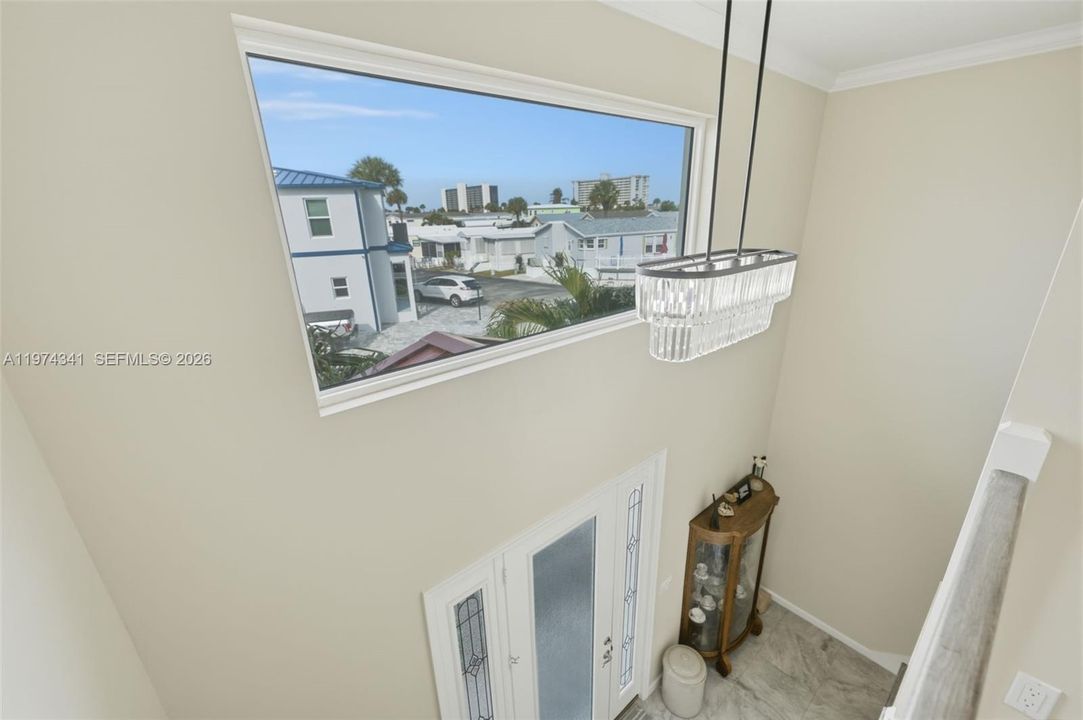 Vendido Recientemente: $970,000 (2 camas, 2 baños, 2460 Pies cuadrados)